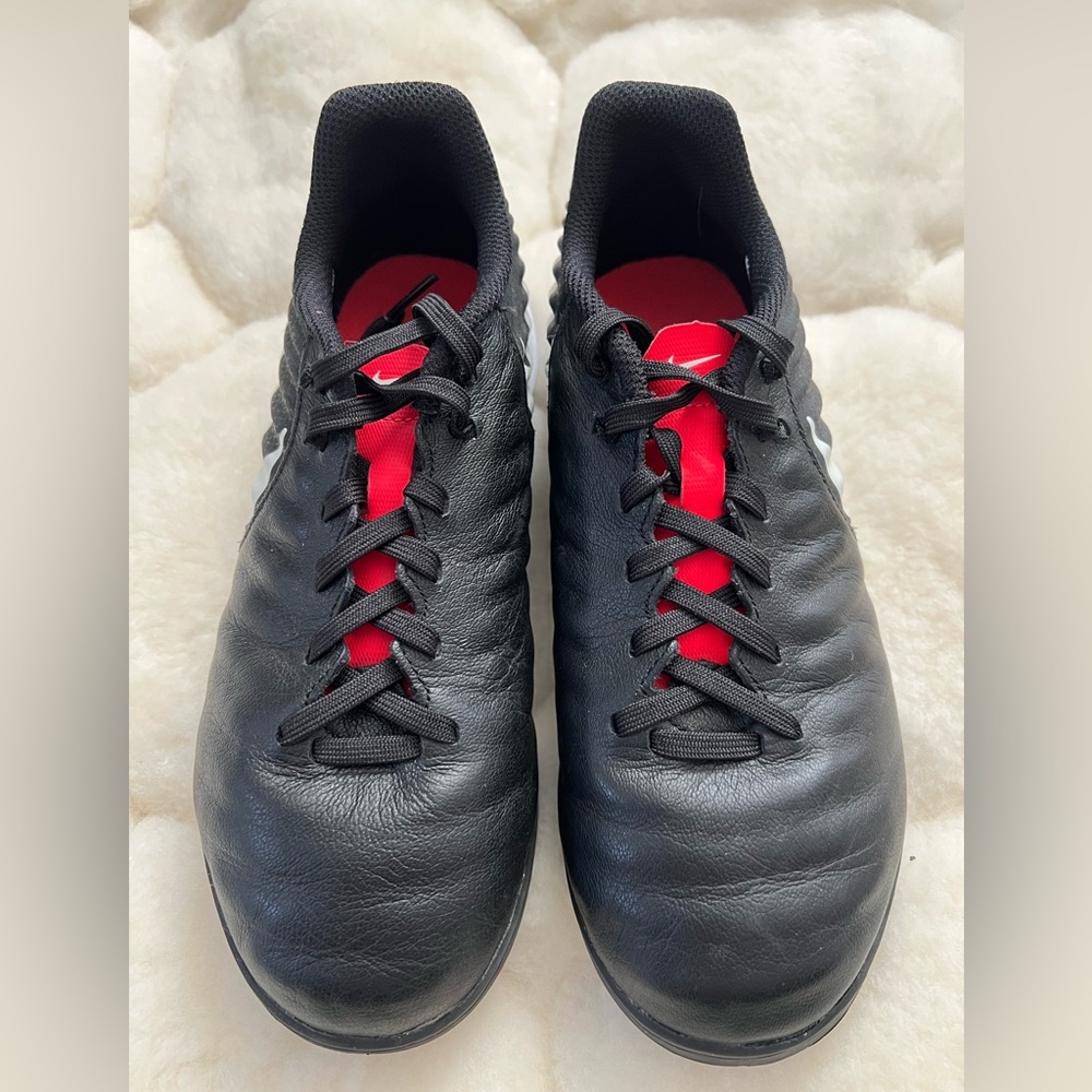 NIKE TEMPO YOUTH